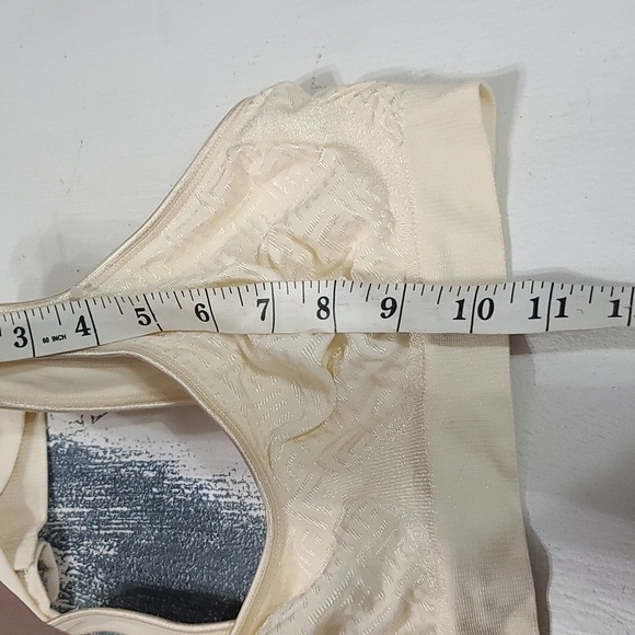 NWT Hanes Bras (2) Womens Beige Soft Shapes To Fit Sz S/36 C/D See Chart READ - Picture 12 of 12